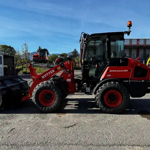 R090
