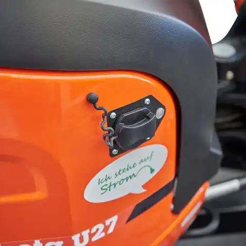pelle électro HUTTER Kubota U27E, poids 2698 kg, Moteur électrique 19.9 kW, Balancier long de série, Déport arrière nul, Instruments de bord digitaux, Système antivol, Siège semi suspendu réglable