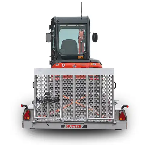 Mini pelle HUTTER Kubota u27, poids toit 2565 kg, puissance du moteur 21.2 CV, aved godetm, Balancier long de série, Déport arrière nul, Instruments de bord digitaux, Système antivol, Siège semi suspendu réglable, Avec commande proportionelle, auto-shift, largeur 150 cm, généreux espace pour les jambes pour un confort maximum du machiniste, plus grande pelle transportable sur remorque