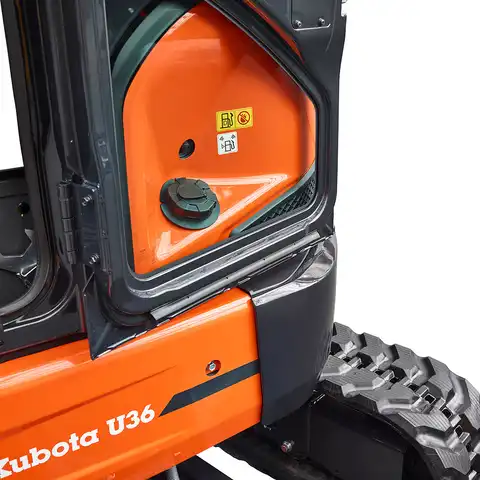 Kleinbagger HUTTER Kubota U36, Raupenbagger, Kurzheck, Gewicht 3.6 Tonnen, mit Dach oder Kabine, 24.2 PS Motorleistung, Detailfoto, mit Löffel, Planierlöffelsteuerung im Joystick