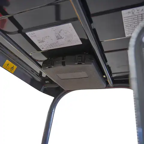 Kleinbagger HUTTER Kubota U18, Raupenbagger, Gewicht 1.7 Tonnen, Kurzheck, verstellbares Fahrwerk, 16 PS Motorleistung, Grabtiefe 2.44 m, Dach, Schnellgangschalter