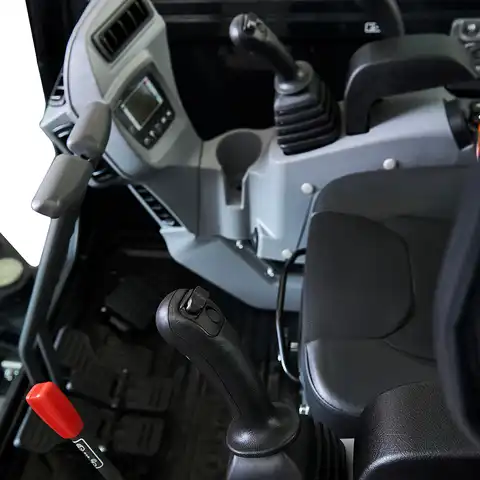 HUTTER Kubota KX037, Raupenbagger mittlere Gewichtsklasse, mit Löffel, 3.5 Tonnen Gewicht, Motorleistung 24.2 PS, Kompaktbagger, grosszügige Kabine