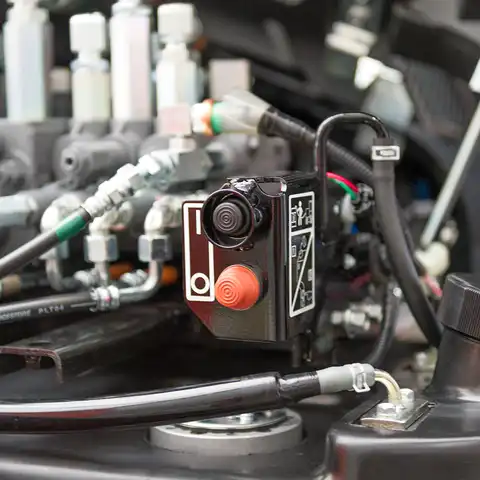 HUTTER Kubota KX085, Raupenbagger mittlere Gewichtsklasse, mit Löffel, 8.4 Tonnen Gewicht, Motorleistung 66.6 PS, Kompaktbagger, geringer Heckschwenkradius, automatische Betankungsanlage, mit Trackingsystem, Klimaanlage, Lastbruchsicherung, Diebstahlsicherung, Load-Sensing-Hydrauliksystem, Grabtiefe 4.6 m, Luxuskabine mit Komfortsitz