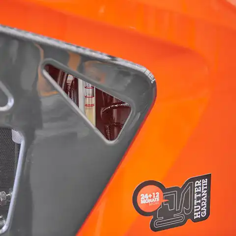 HUTTER Kubota KX060, Raupenbagger mittlere Gewichtsklasse, mit Löffel, 5.6 Tonnen Gewicht, Motorleistung 47.6 PS, Kompaktbagger, geringe Geräuschemission, mit Trackingsystem, LED-Beleuchtung, grosse Glasflächen, Rückfahrkamera, beide Joysticks mit Proportionalsteuerung, intuitive Jog-Dial-Bedienung, farbiger LCD-Bildschirm, Komfortsitz, weit öffnende Wartungshauben, servicefreundlich