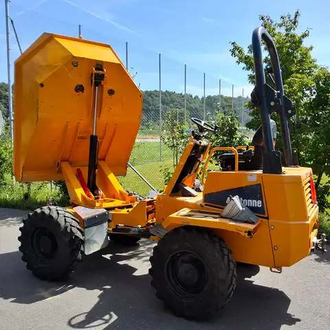Thwaites Mach 443
