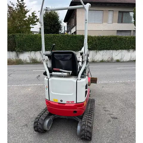 Takeuchi TB210R