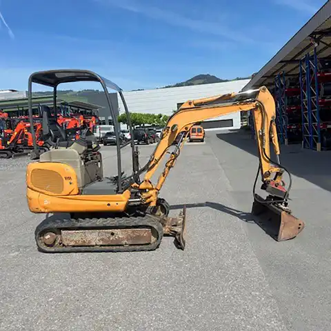 Case CX18B
