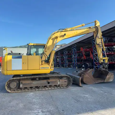 Komatsu PC130