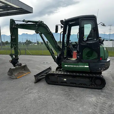 HUTTER Kubota KX042-4