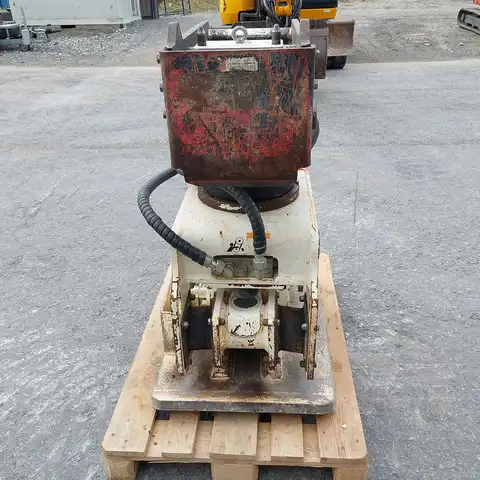 HUTTER Kubota KX080-4