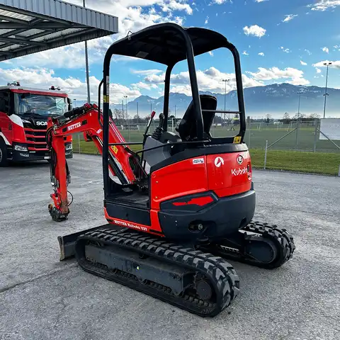 HUTTER Kubota U27-4D