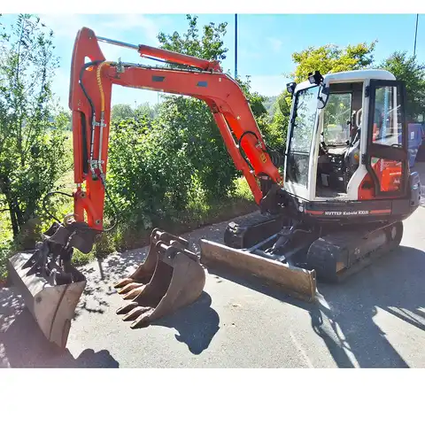 HUTTER Kubota KX121-3