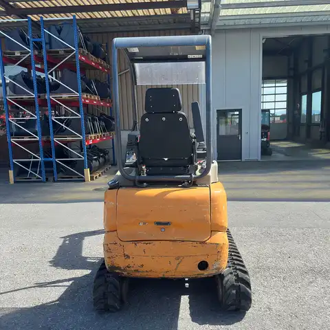 Case CX18B