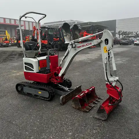 Takeuchi TB210