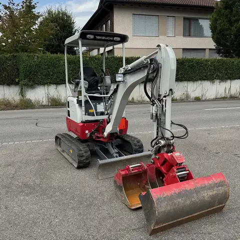 Takeuchi TB217R