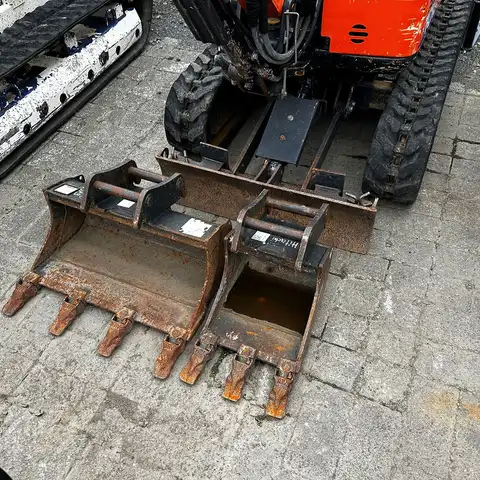 Hitachi ZX10U-6 YSR