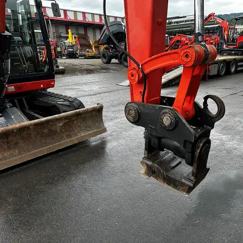 HUTTER Kubota KX080-4V