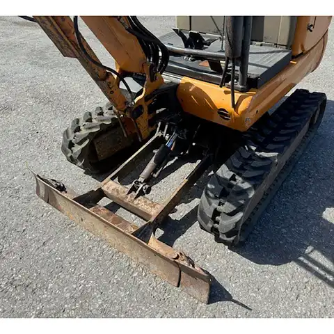 Case CX18B