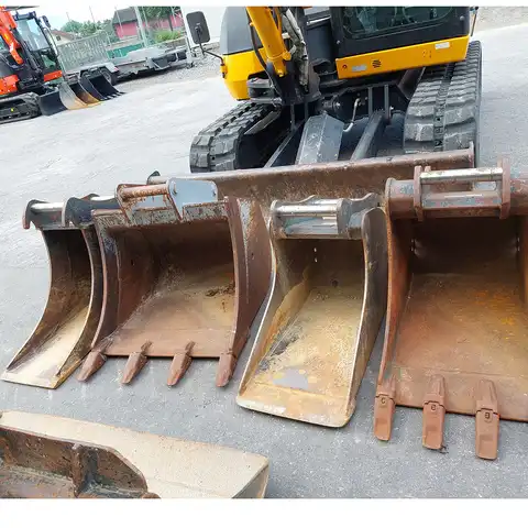 HUTTER Kubota KX080-4